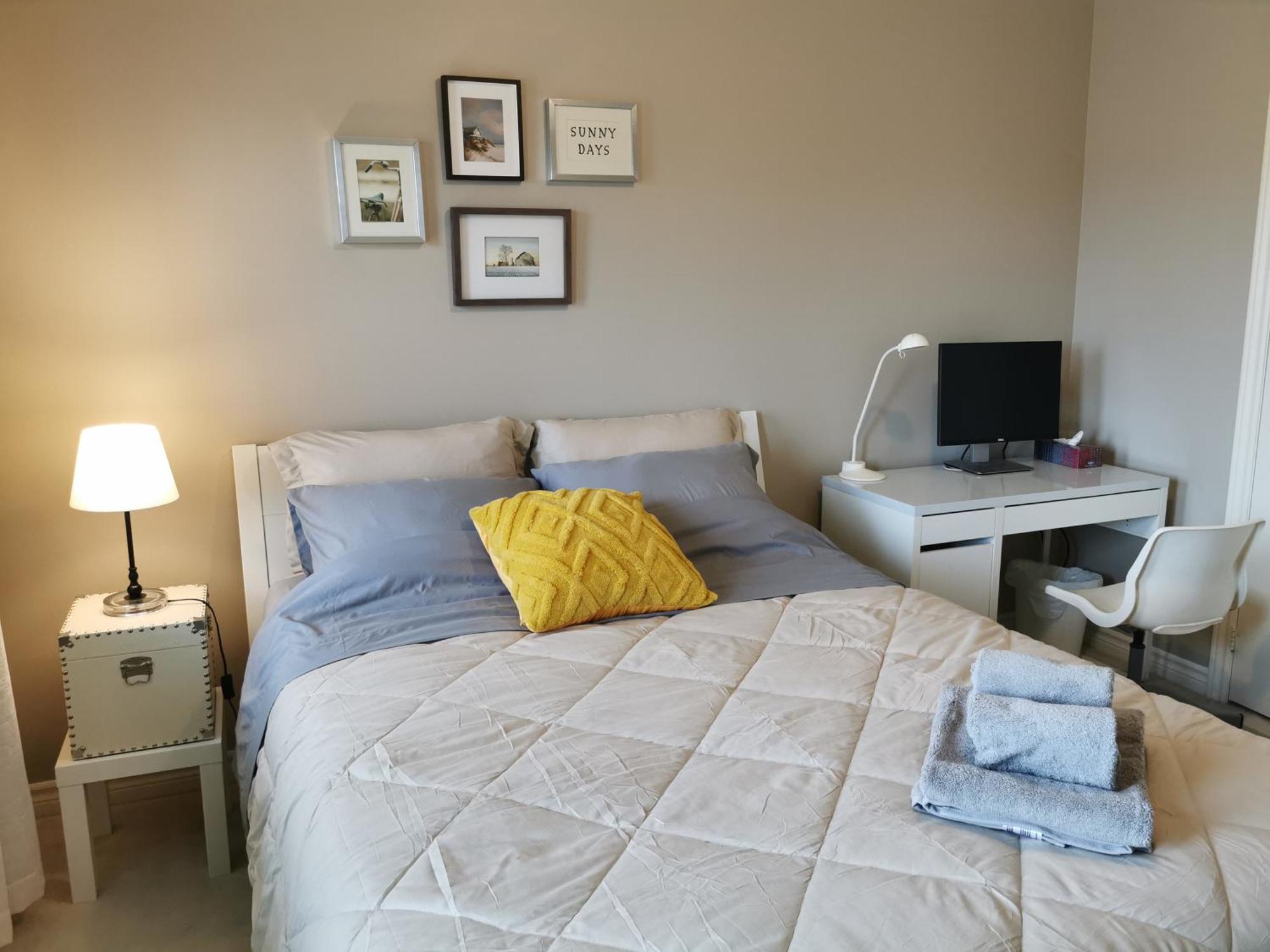 4 Bedroom 3 Washroom Charming Home In Markham With Warm Cozy Vibe Kültér fotó