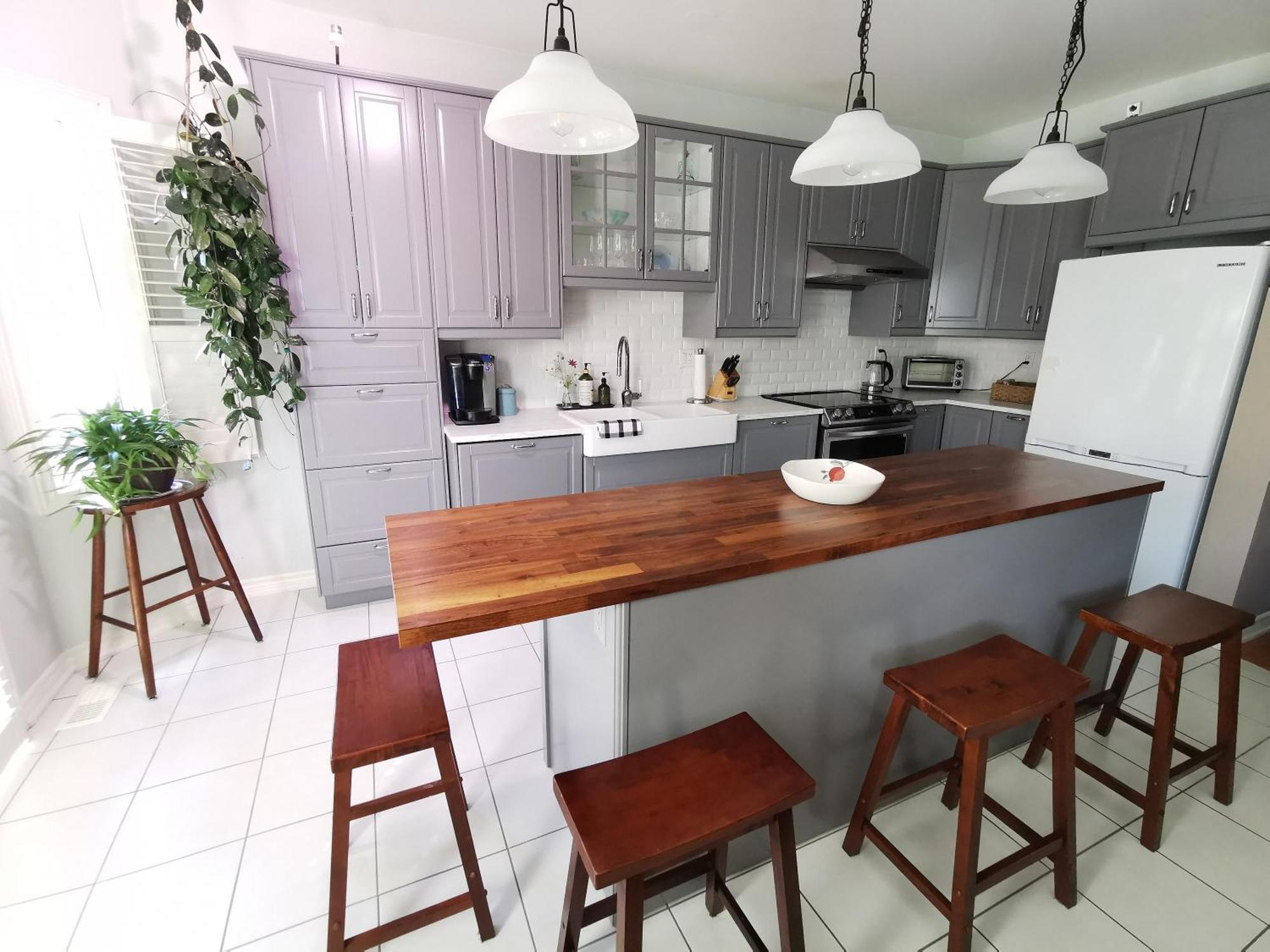 4 Bedroom 3 Washroom Charming Home In Markham With Warm Cozy Vibe Kültér fotó